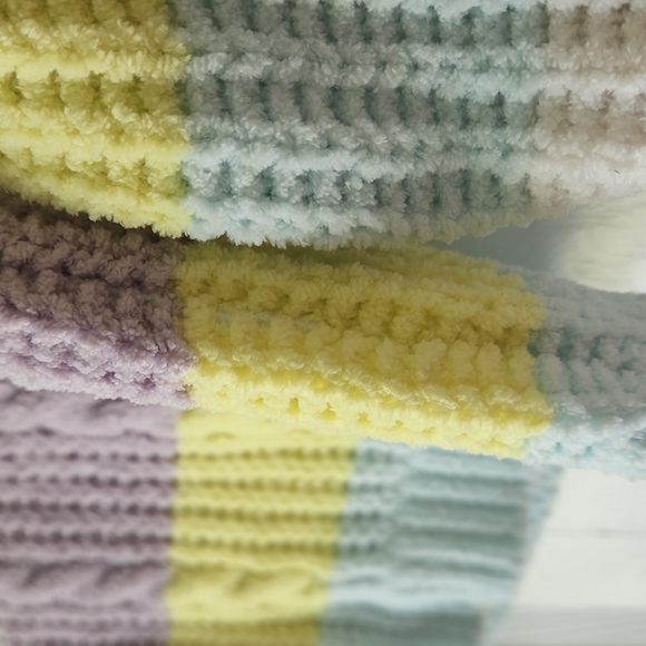 Sweater - Picture 5 of 5